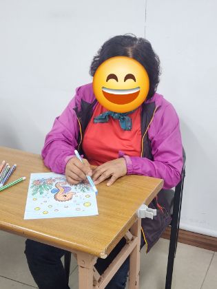 5월9일 미술치료(바다 속 생물 색칠하기)