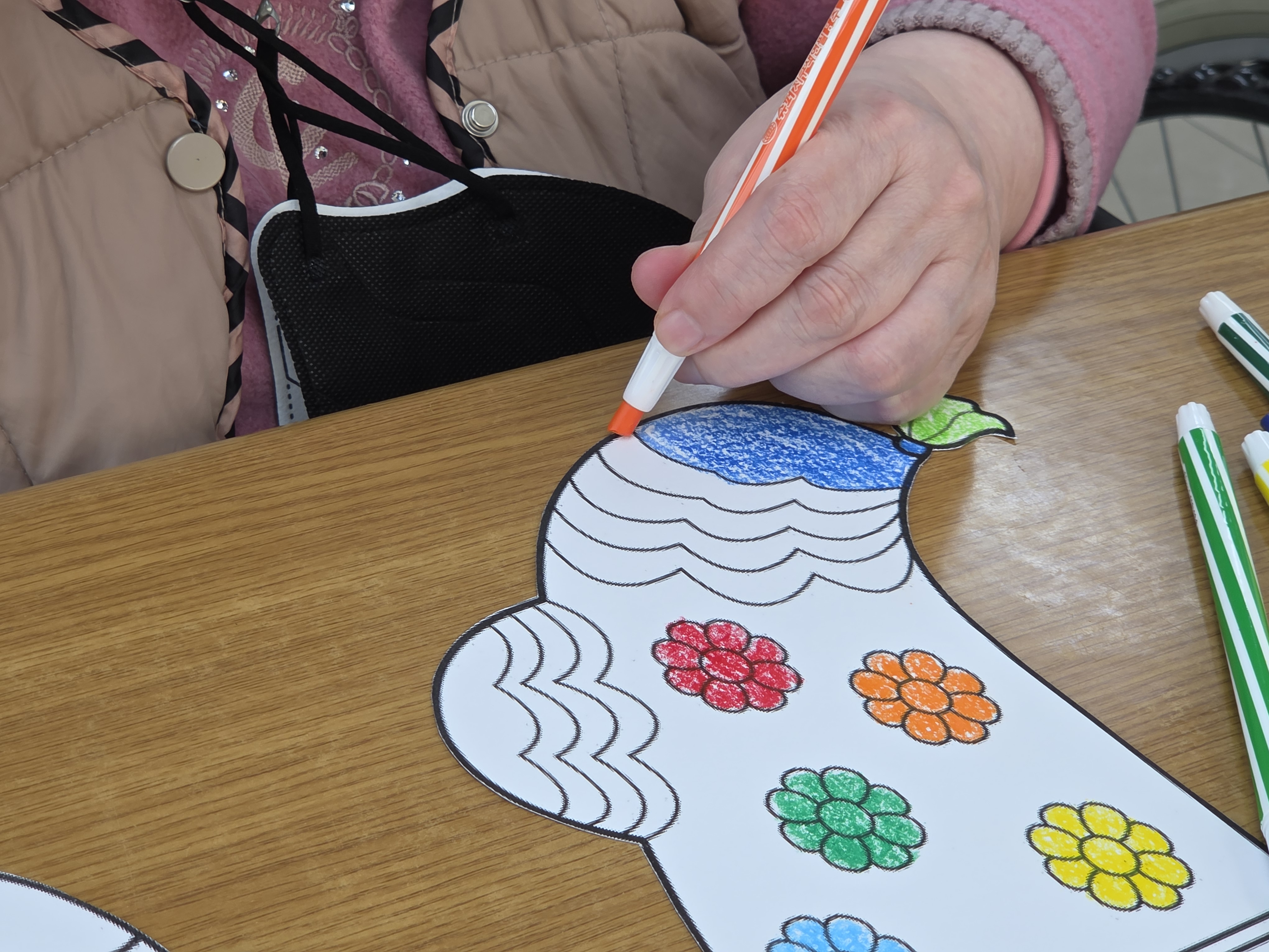 1월 28일 미술치료(꽃버선)